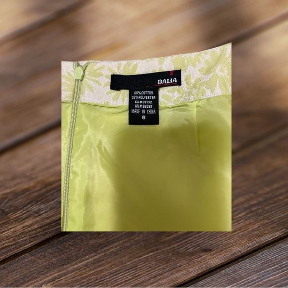Dalia Women's Size 6 Pastel Green Floral Mini Skirt - Picture 7 of 12